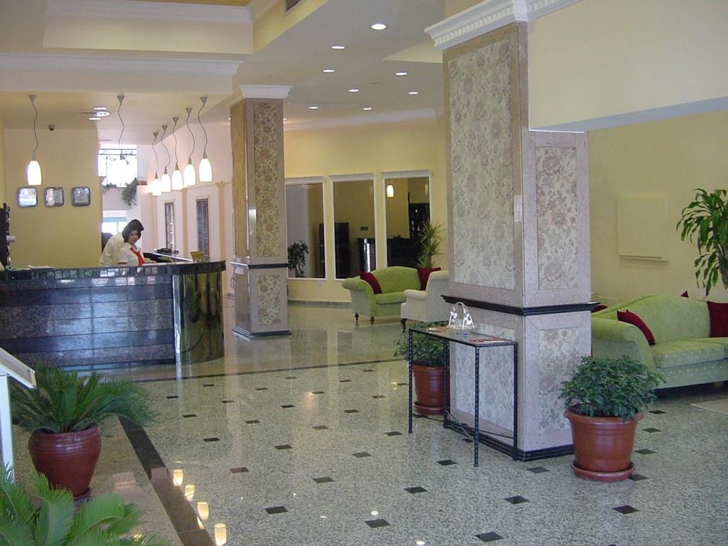 City Royal Hotel And Casino Nicosia Exterior photo