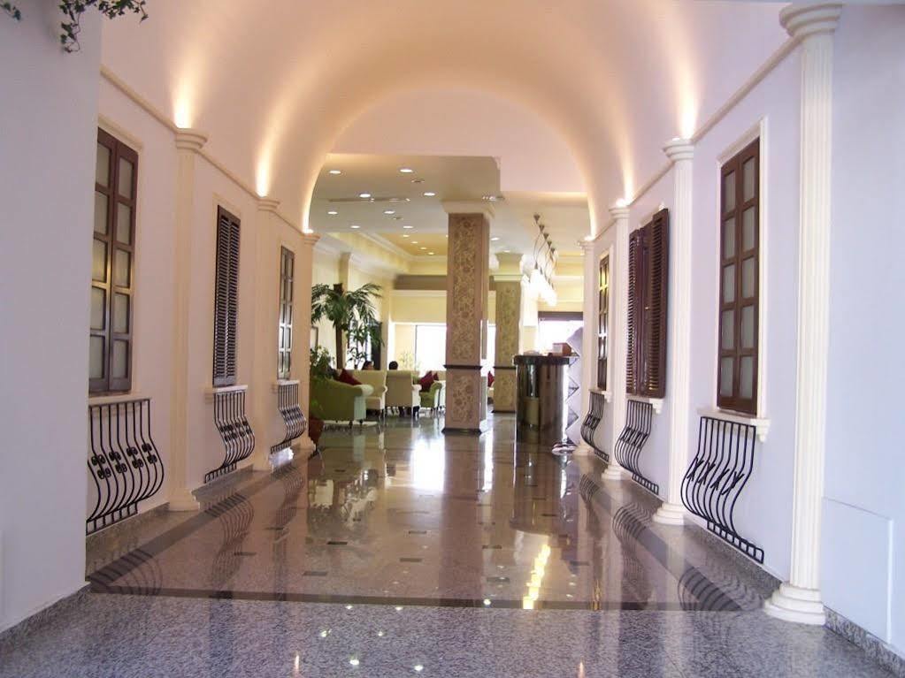 City Royal Hotel And Casino Nicosia Exterior photo