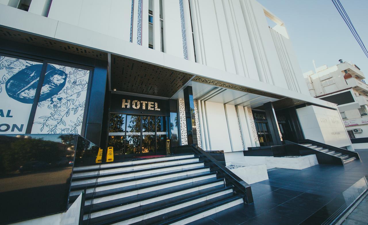City Royal Hotel And Casino Nicosia Exterior photo