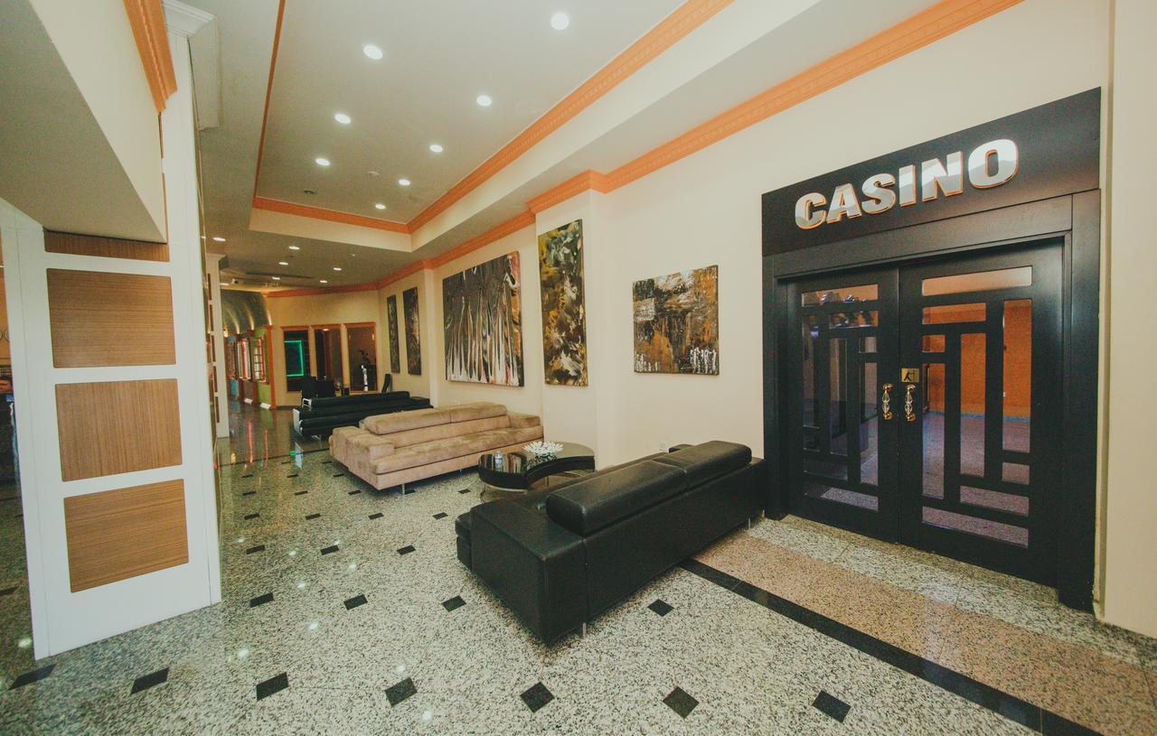 City Royal Hotel And Casino Nicosia Exterior photo